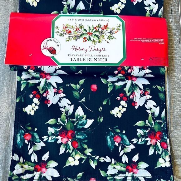 Christmas Table Runner Holly Floral Botanical Print - Picture 1 of 3